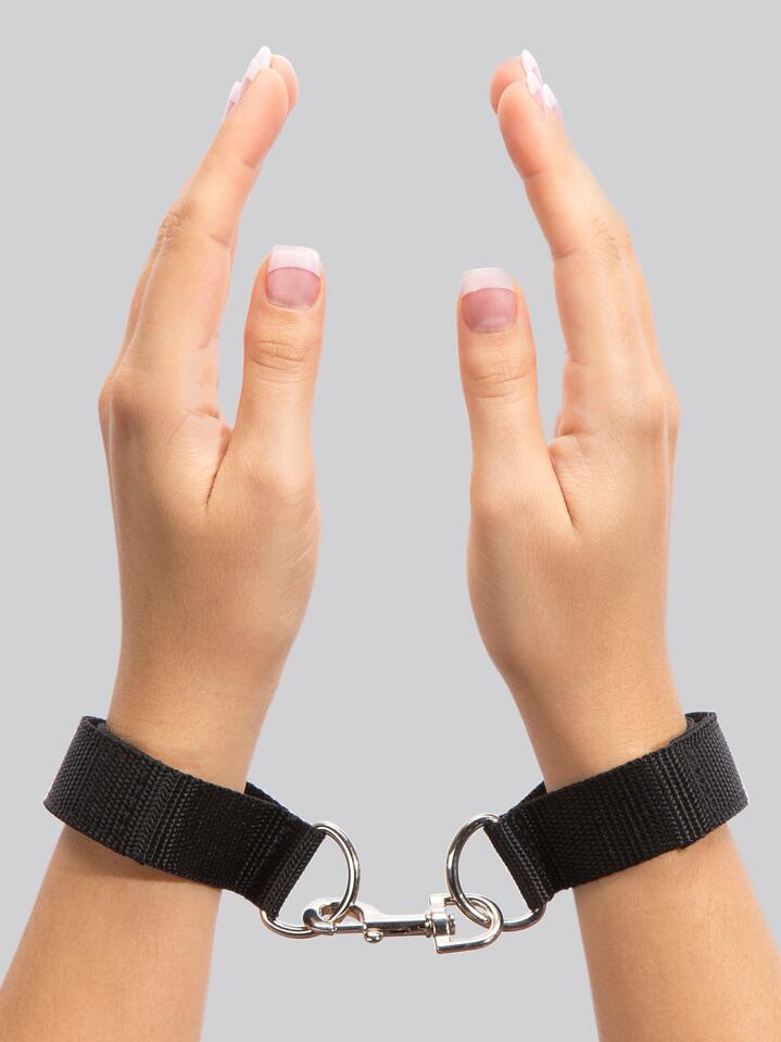 BASICS Wrist Cuffs - Black