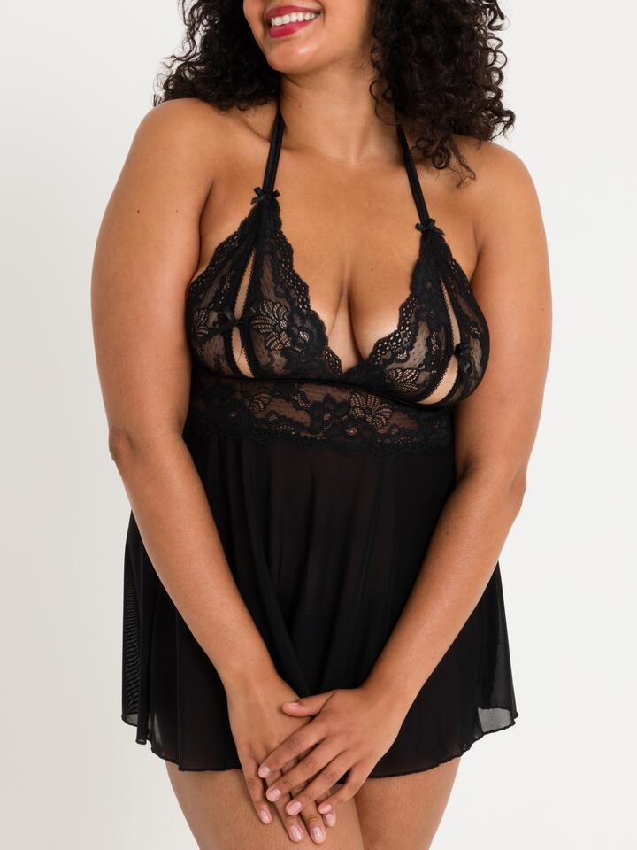 Lovehoney Plus Size Peek-a-Boo Black Lace Babydoll Set - One Size Curve - Black